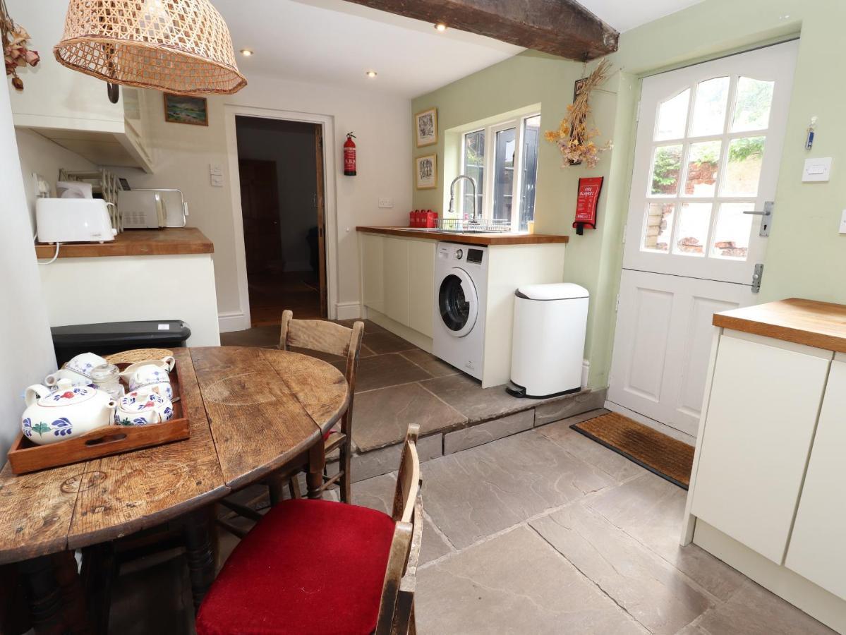 2 Ashby Place *
