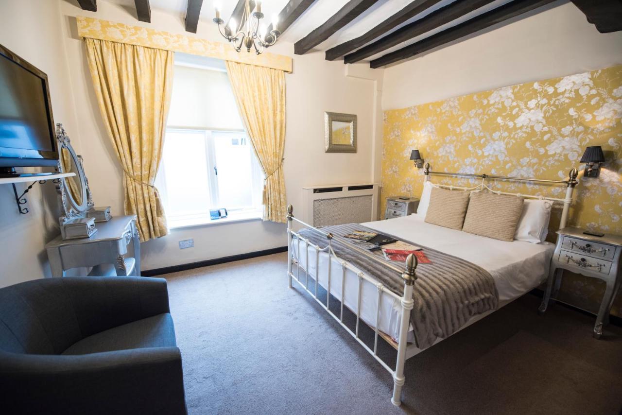 The Pied Bull 4*