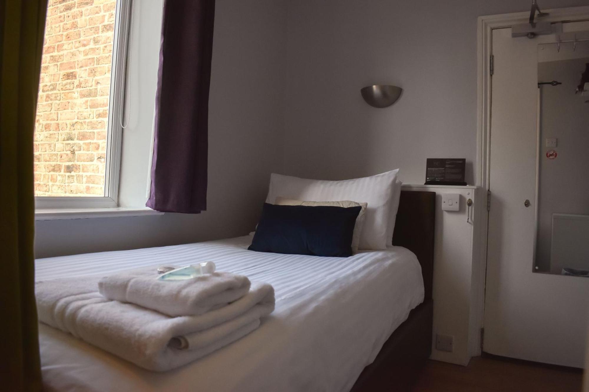 Grosvenor Place Guest house