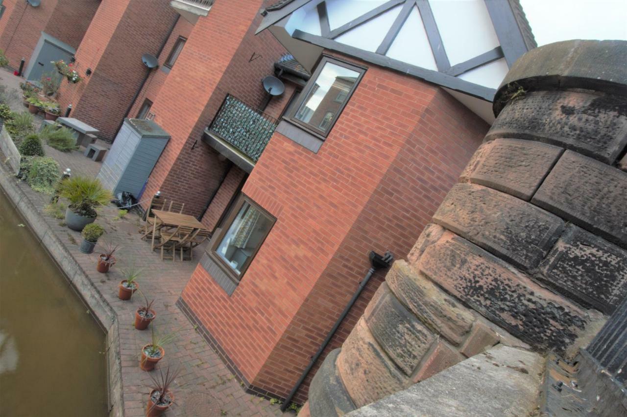 Holiday home Canal House Chester